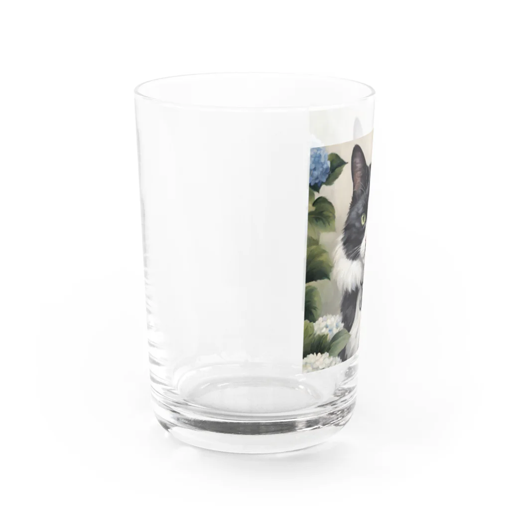 capcat1919のハチワレ猫白黒と紫陽花 Water Glass :left