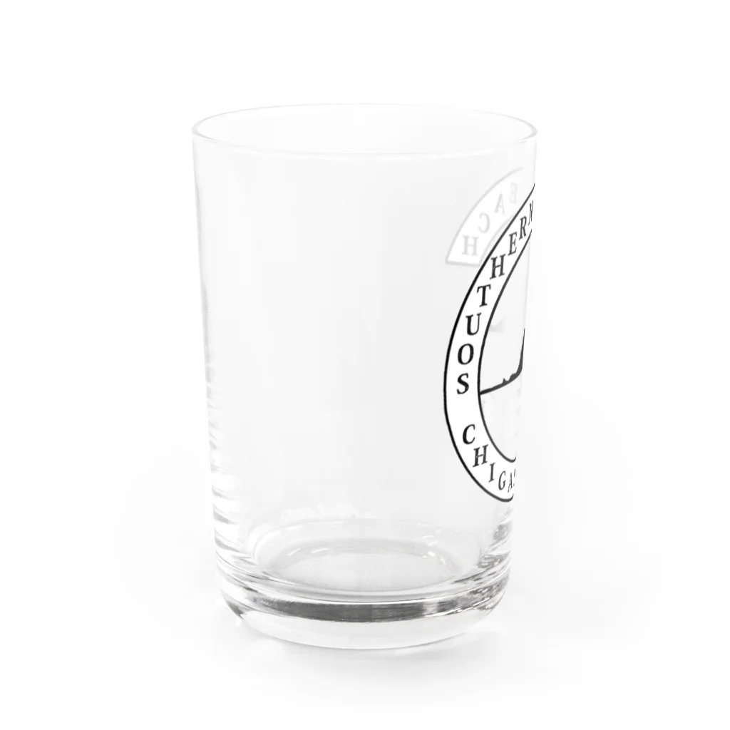 湘南・茅ケ崎　KuwatayaのサザンビーチCモニュメント Water Glass :left