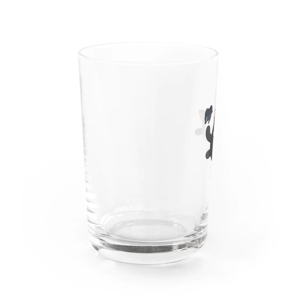 かわいい女の子とシュールな絵のジト目ネコ Water Glass :left