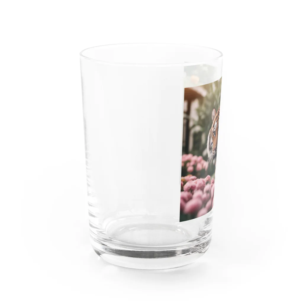 クロスクリエイティブの花を植えているトラ Water Glass :left