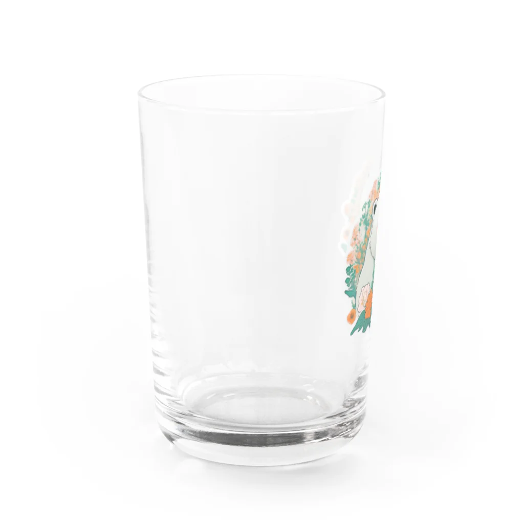 りんりんの可愛いシロクマちゃんショップ　かわいいよ！の花に囲まれている白くま Water Glass :left