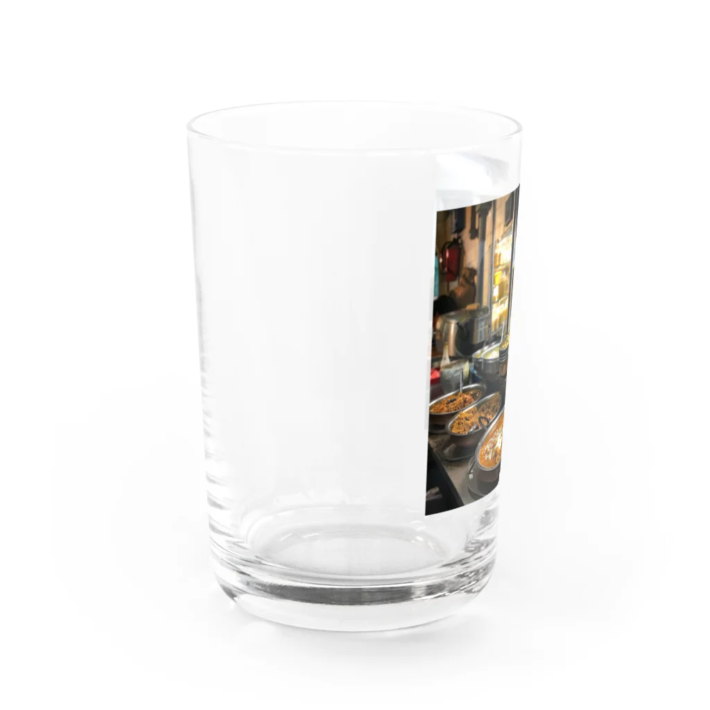 AQUAMETAVERSEのカレー屋店内の厨房風景　kouchan 1616 Water Glass :left