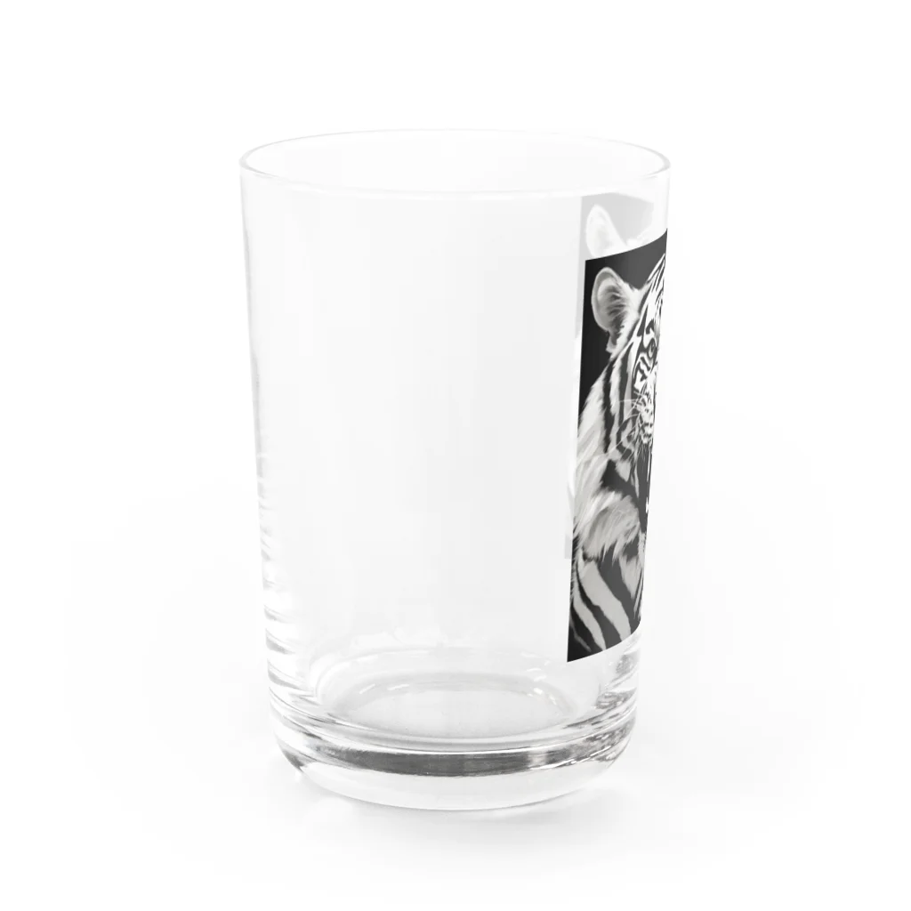 幸運のアートの白黒　ホワイトタイガー Water Glass :left