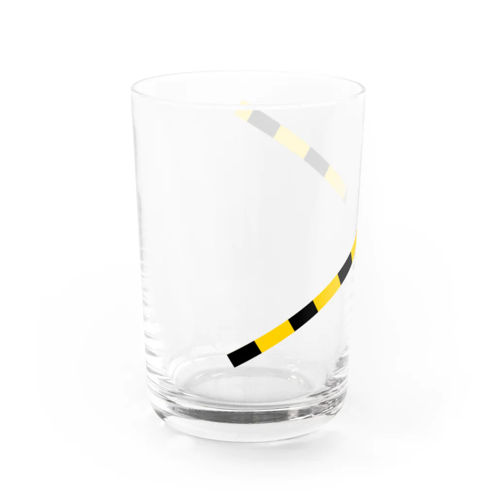 でんでんかんかんの踏切の遮断機 Water Glass :left