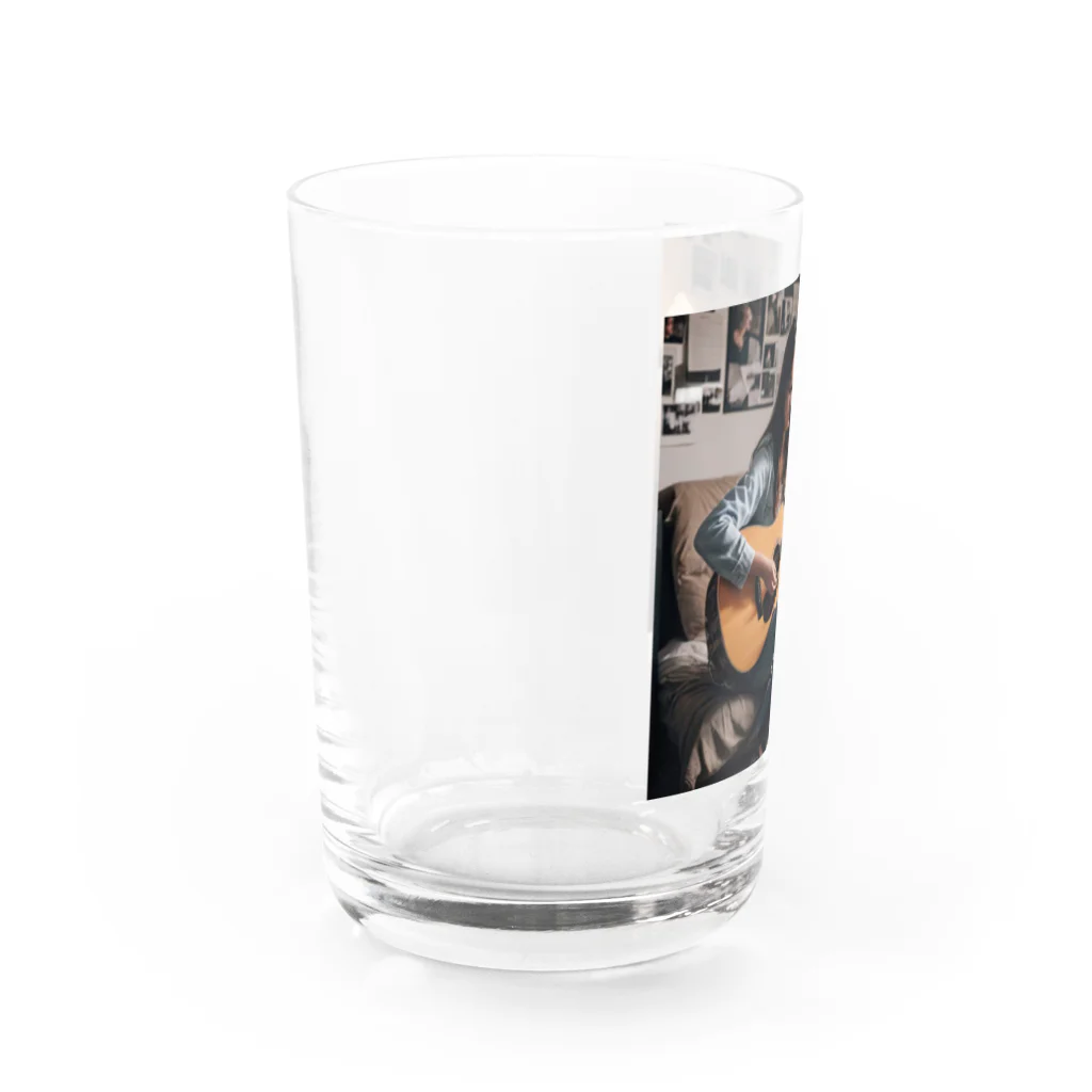 ryuuのギターを弾く女の子 Water Glass :left