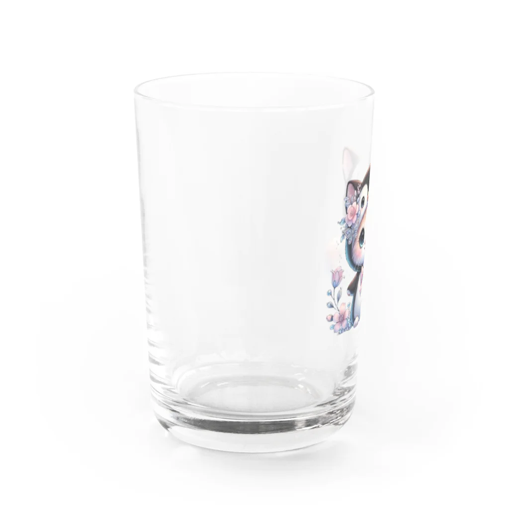 Snow-peaceのペンギンコスチュームのキュートな子猫 Water Glass :left