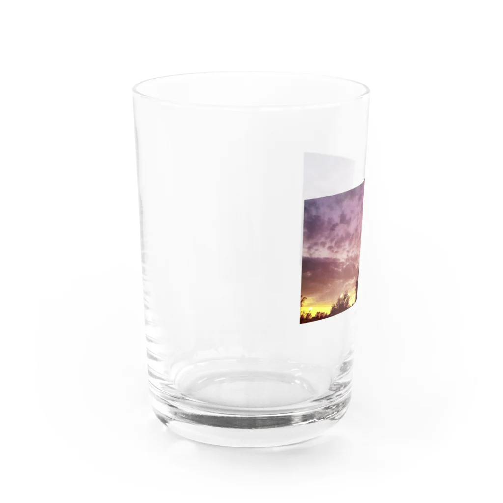 ニブイチ屋のマジックアワー Water Glass :left