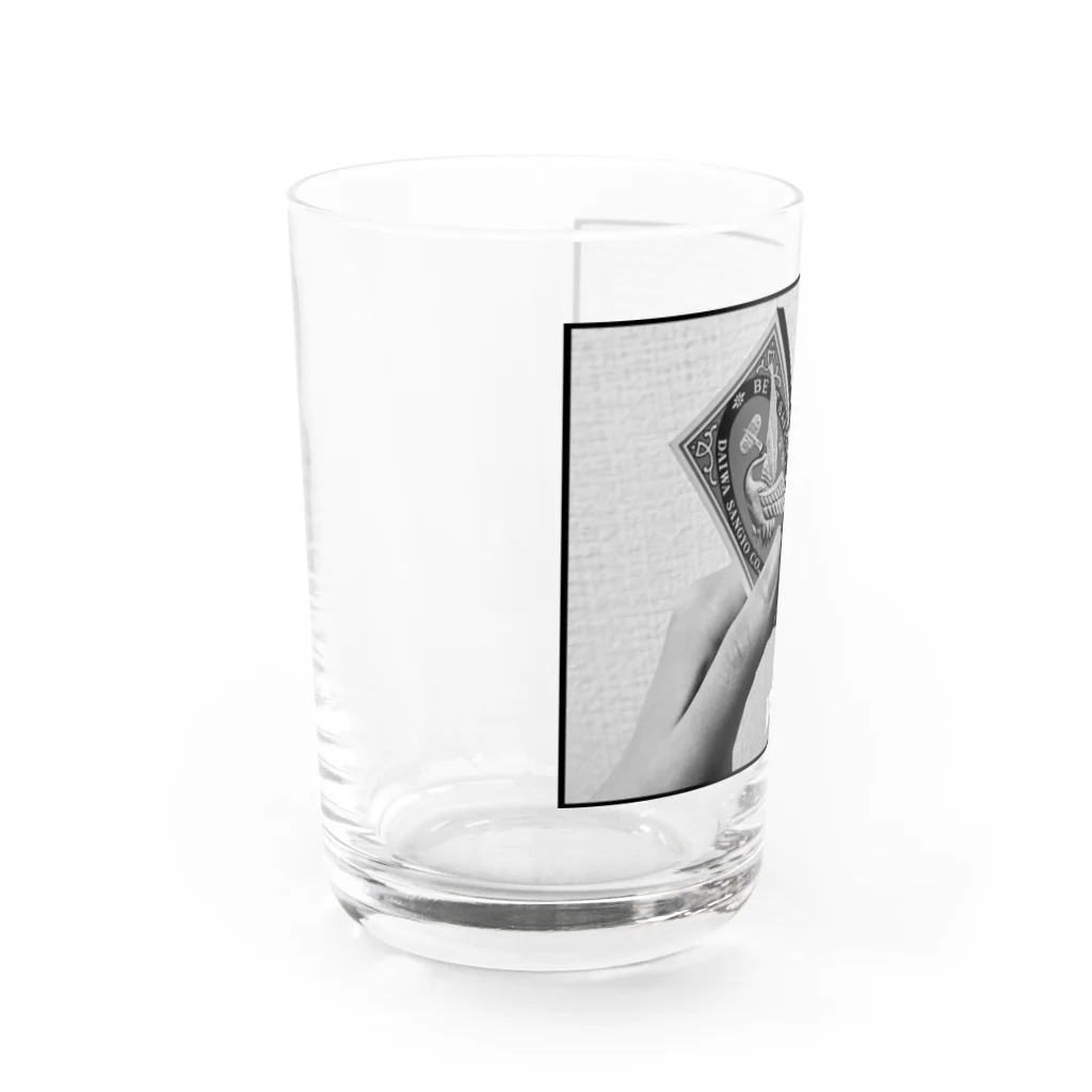 古春一生(Koharu Issey)のマッチ派？ライター派？(1) Water Glass :left