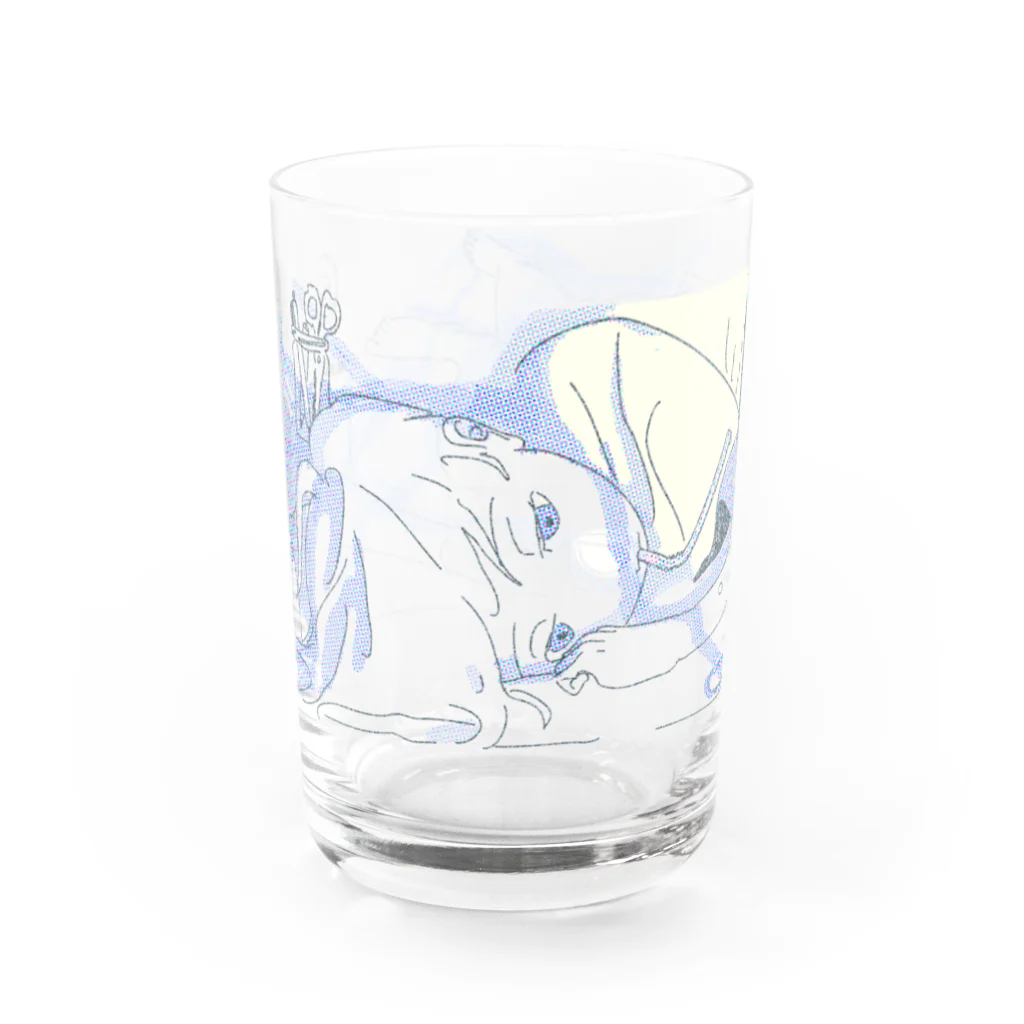 ニメイですの西日が入ってくる Water Glass :left