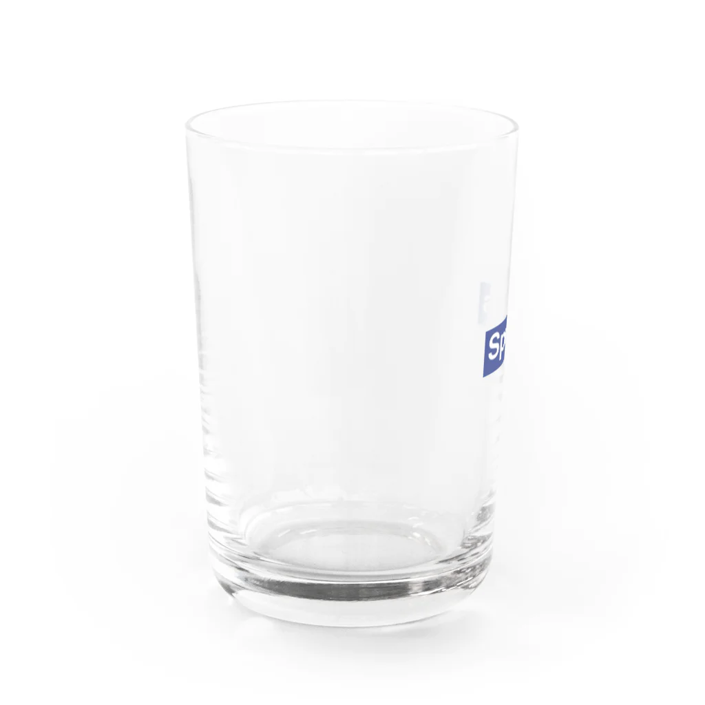 スポーツ好きな人のロンドンにあるというクラブチーム Water Glass :left