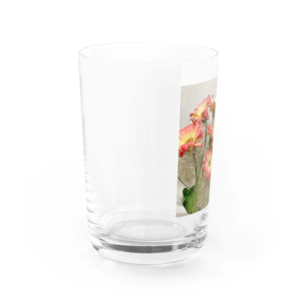 はづきのガーベラ×スモークツリー Water Glass :left