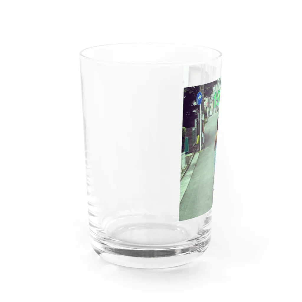 𝗧𝗼𝗺𝗼𝗸𝗼 𝗧𝗮𝗴𝘂𝗰𝗵𝗶のカンケ ep「1980」ジャケット Water Glass :left