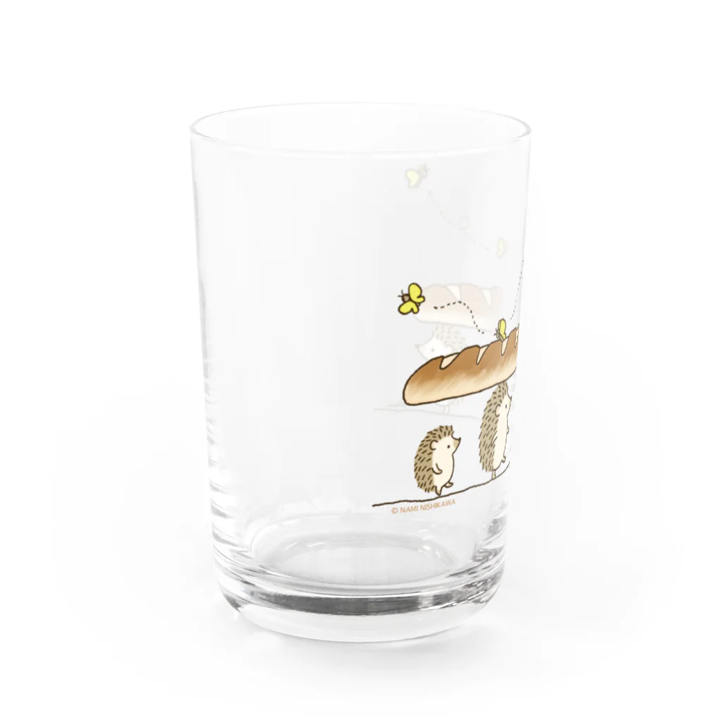 なみはりねずみのパンを運ぶよ Water Glass :left