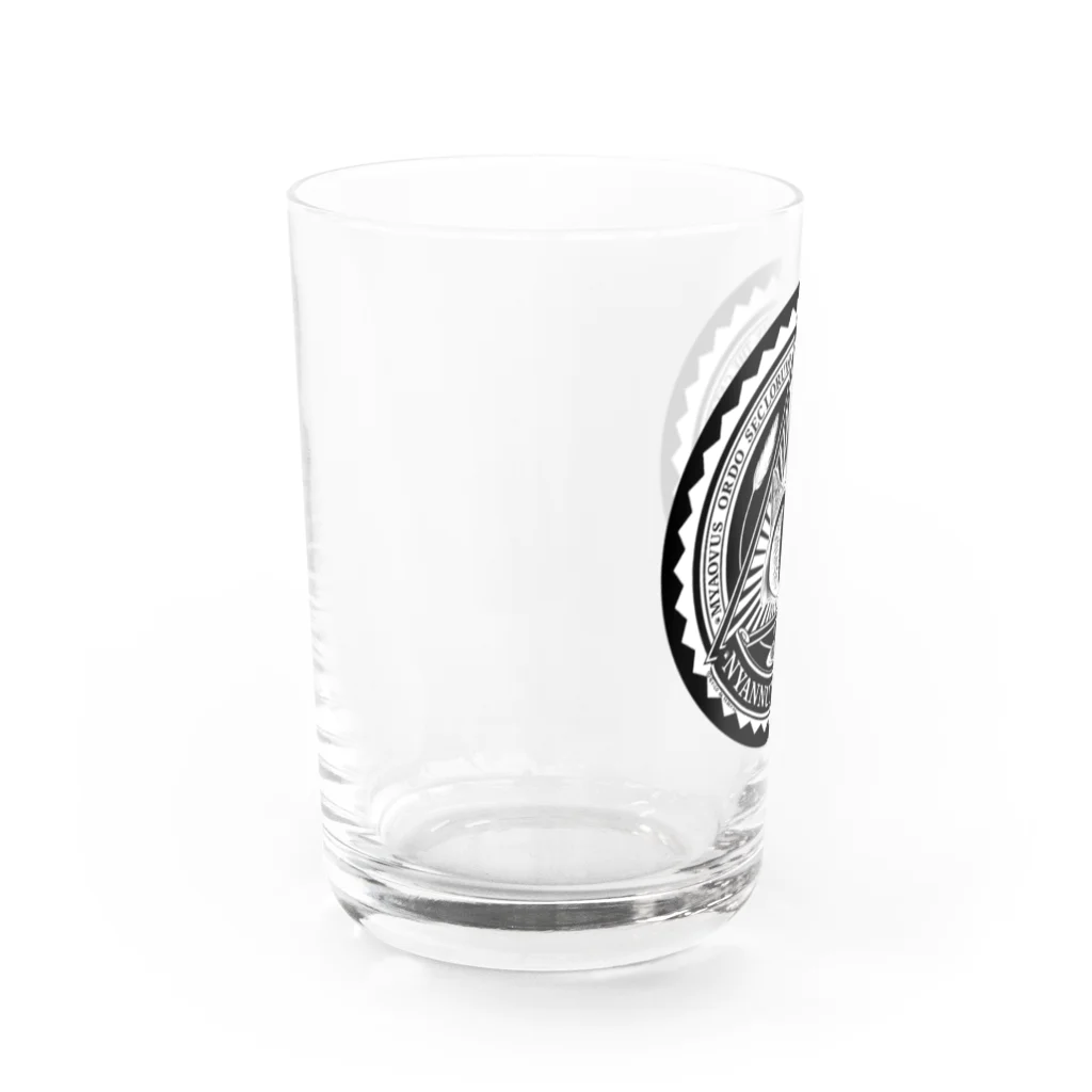 erico de federikoのNyalluminati(ニャルミナティ)ロゴ Water Glass :left