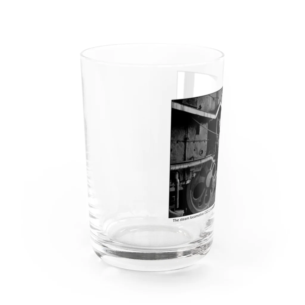 ヴィンテージ鉄道写真グッズの店の出発前のC62形２号機 （モノクロフォト） Water Glass :left