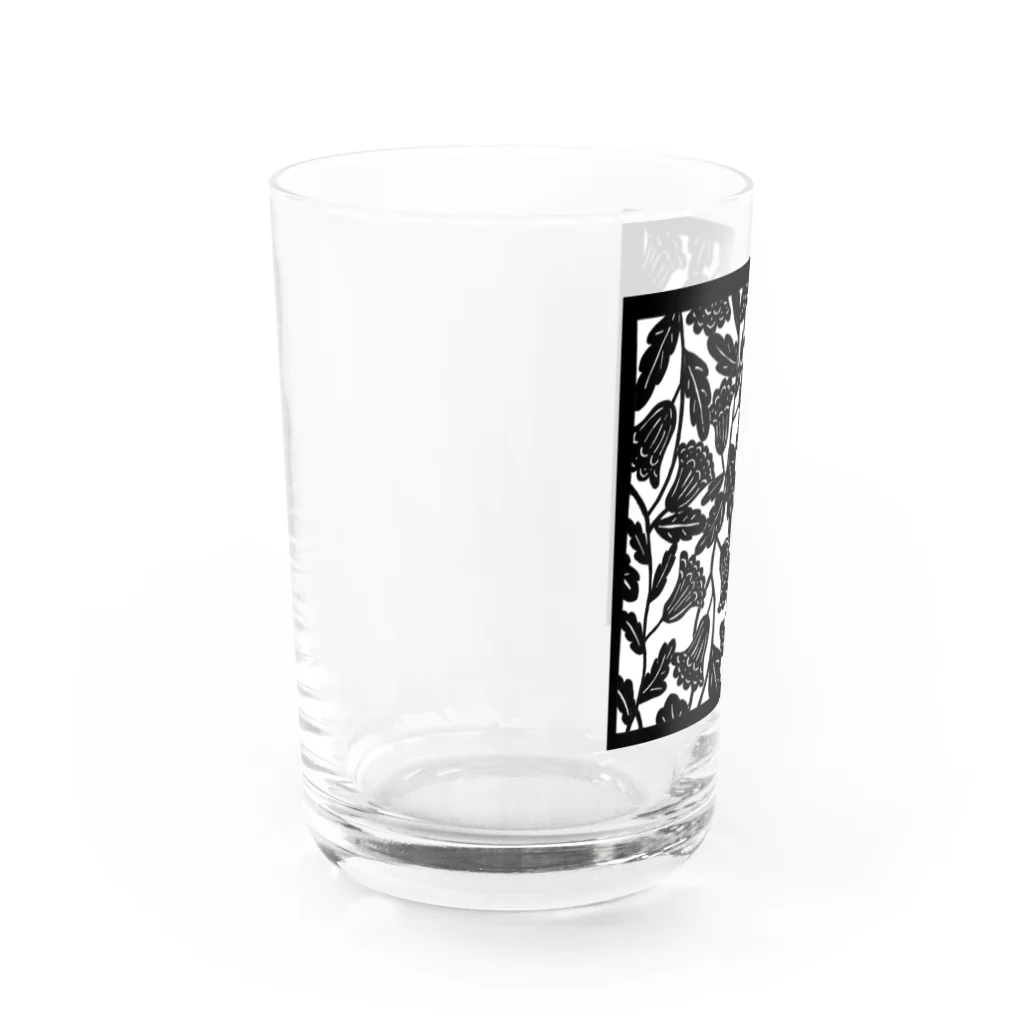 ttt125bの白黒　花　型紙 Water Glass :left