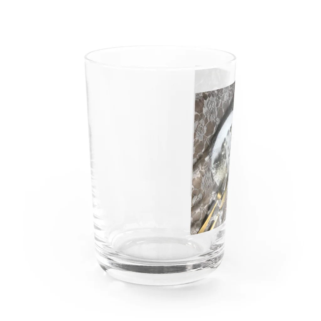 CROWのレースとパール Water Glass :left