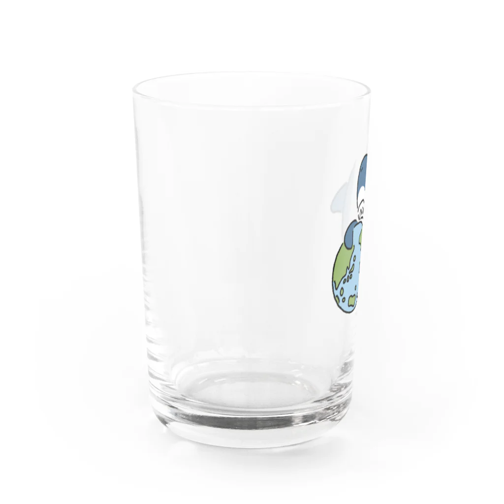 サメ わりとおもいの地球にやさしいサメ Water Glass :left