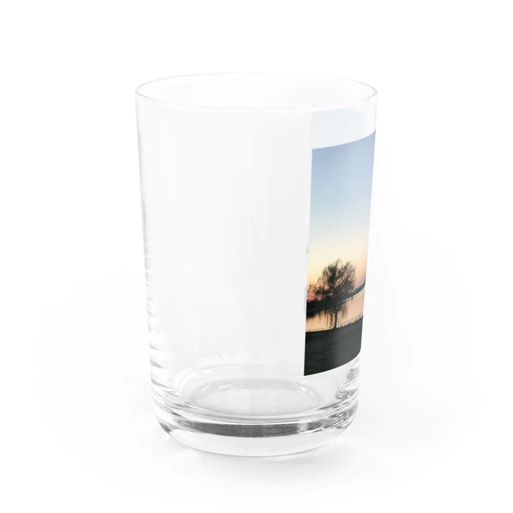 Aloha Blue Skyのevening Water Glass :left