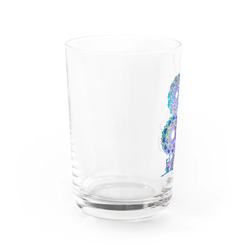 太陽の光降りそそぐ庭の龍を呼ぶマンダラ Water Glass :left