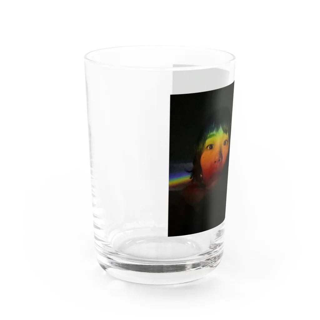 感受性訓練棟の光と闇 Water Glass :left