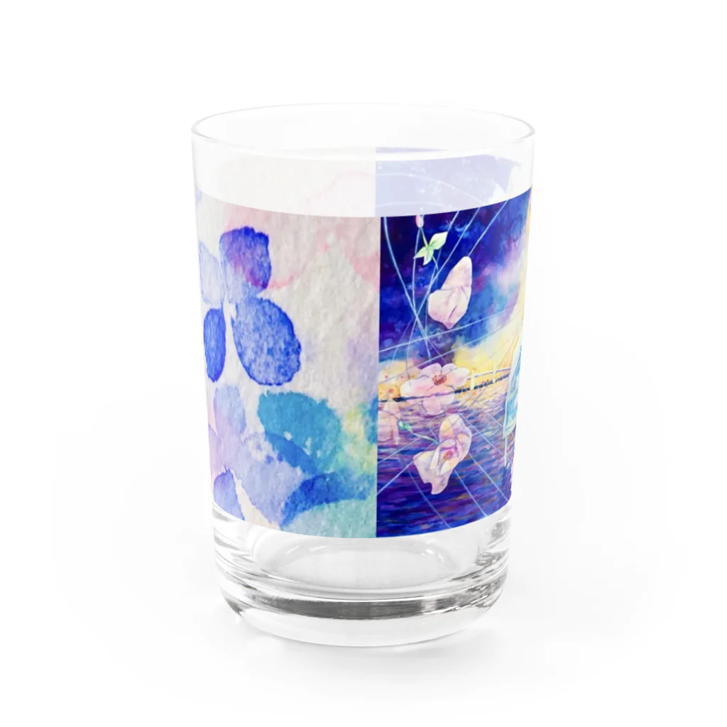 十二夜の書架のピアノと横浜の海・紫陽花の花びら Water Glass :left