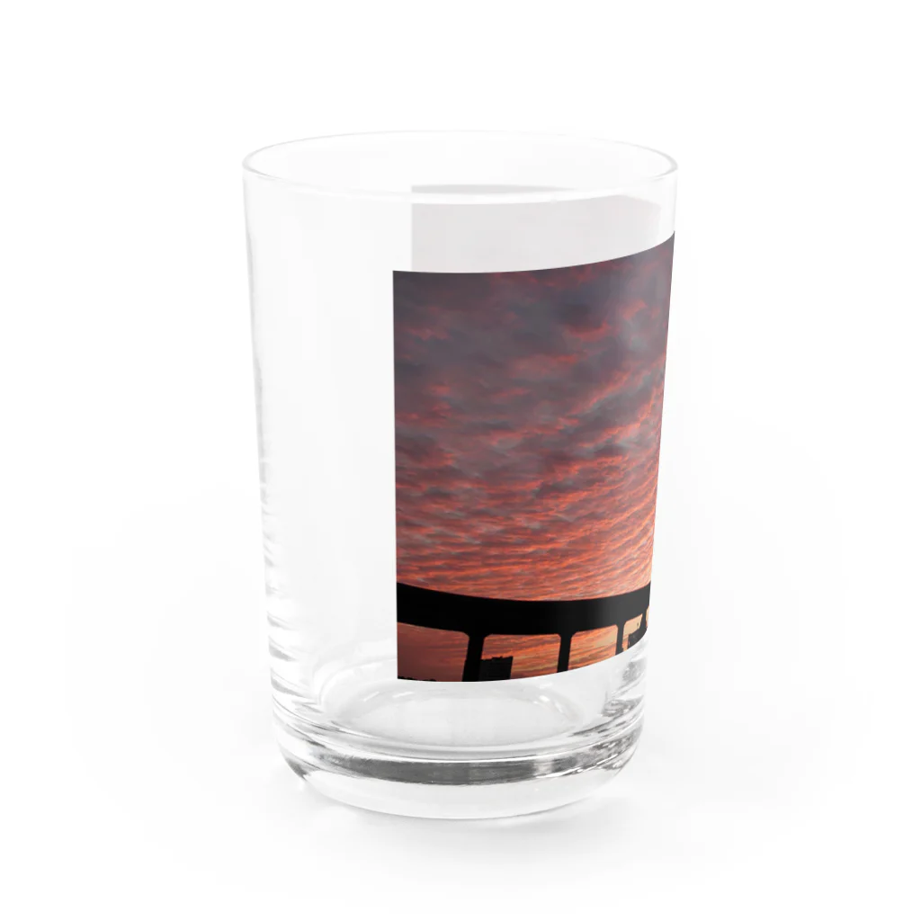 yaaazの不思議な夕やけ雲 Water Glass :left