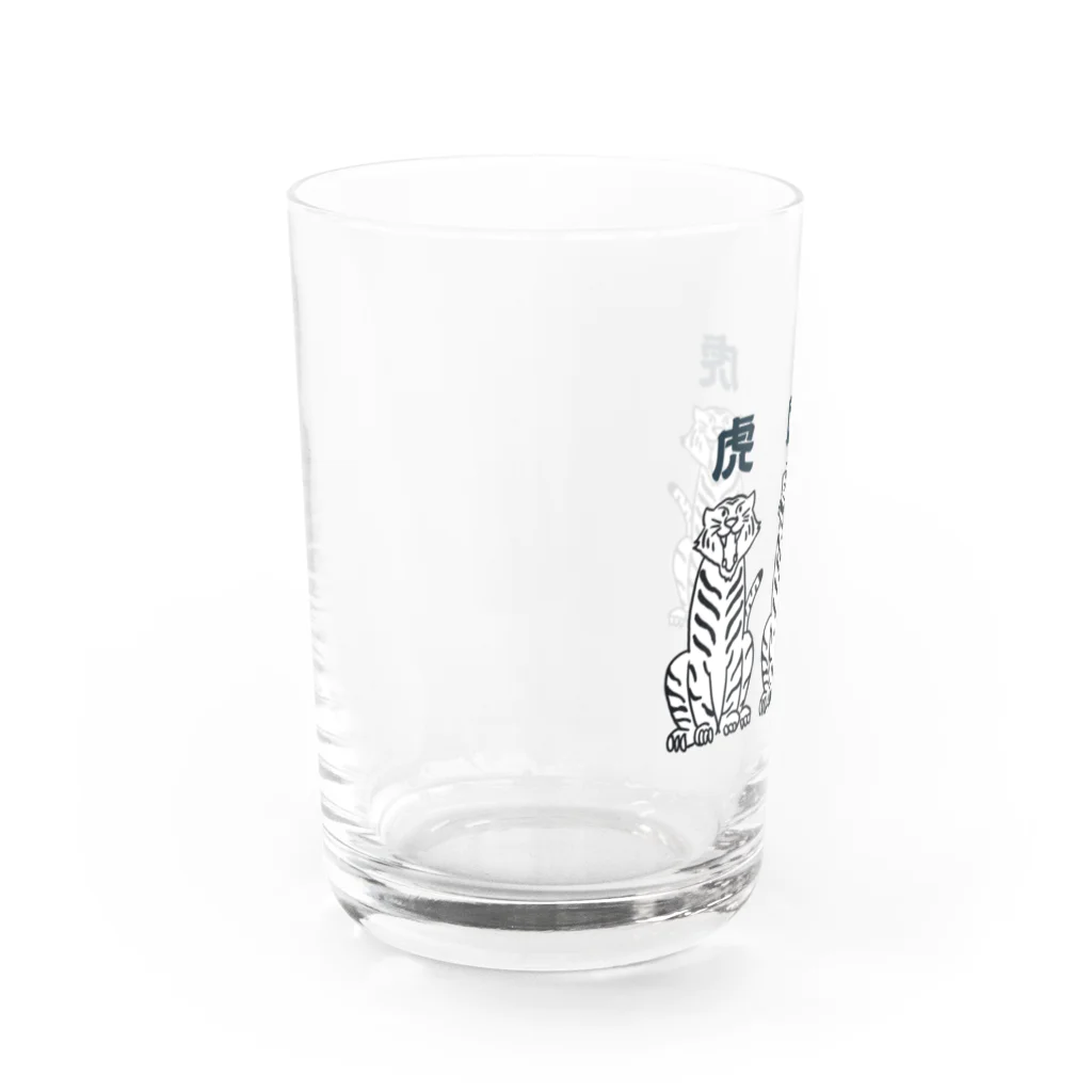 小粒梅の虎虎虎のモノクロ Water Glass :left