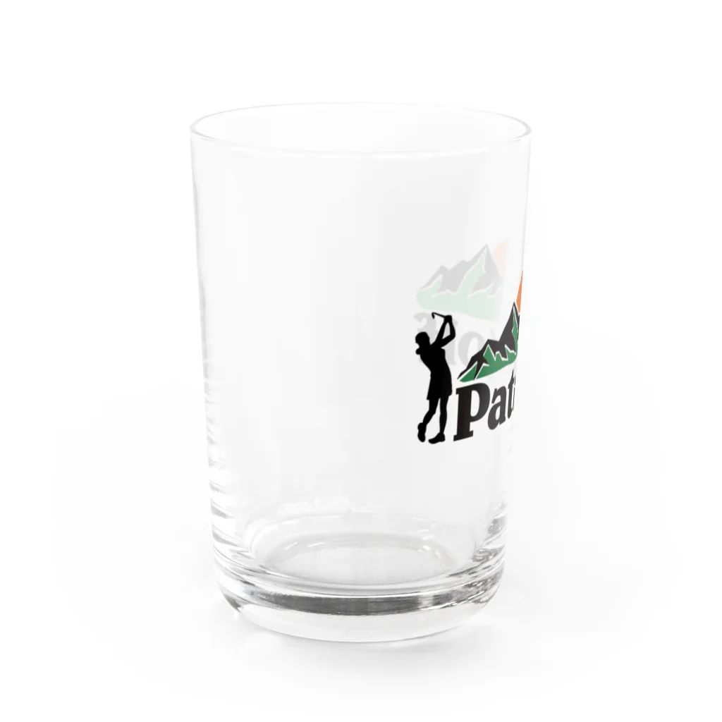 ガッチャン＊ブティックのパタゴルフ‗黒ロゴ‗白ベース Water Glass :left