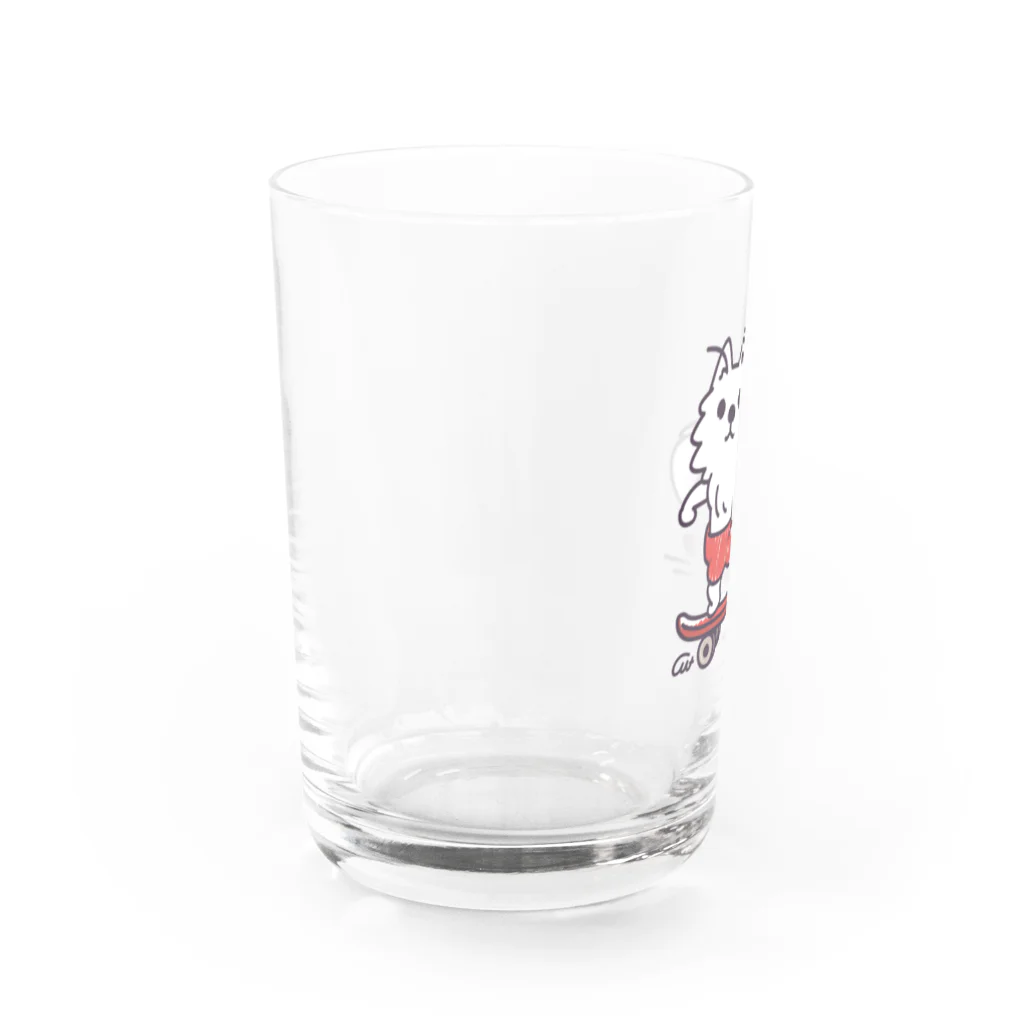 イラスト MONYAAT のワンポイント 赤ぱんポメラのスケボー Water Glass :left