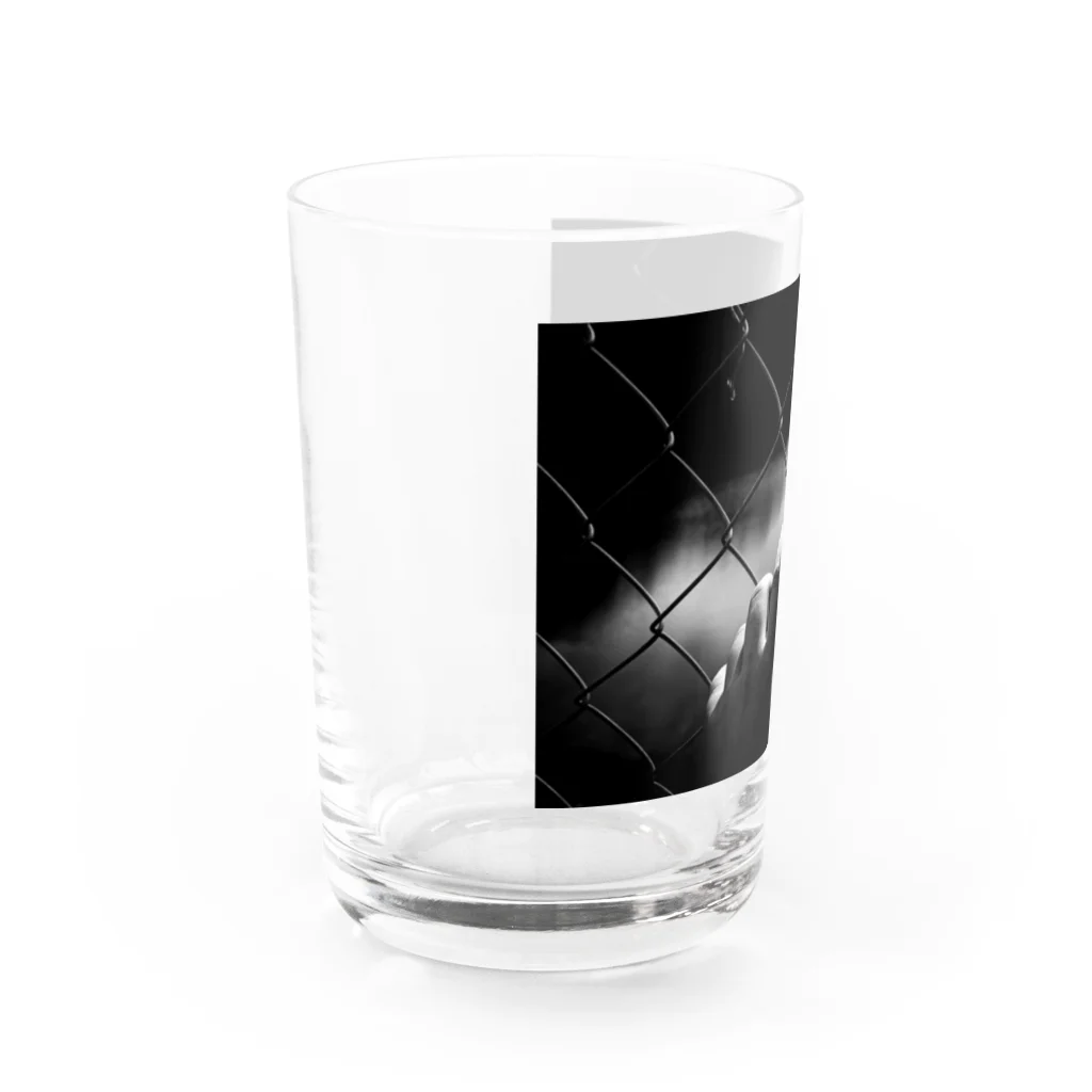 New boyのフェンスの先 Water Glass :left