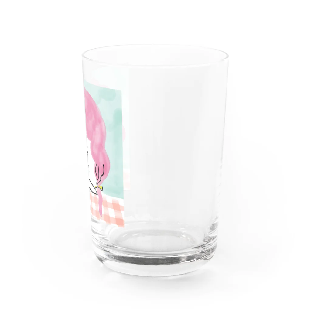 泣く人のレモネードの向こうから見てる Water Glass :right