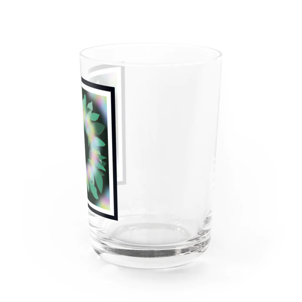 Sea of Grassの虹色に光る葉のかんむり Water Glass :right