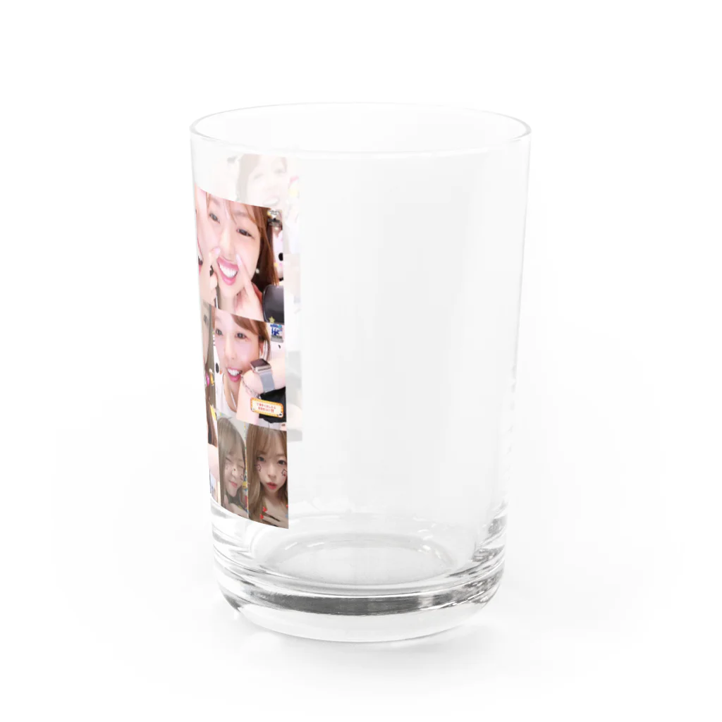 みーこ🐰💗🍺グッズの変なみーこ🐰💗🍺グッズ Water Glass :right