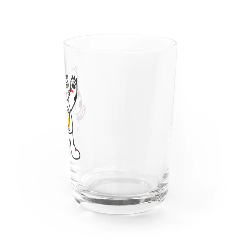 ナウい6Tショップの【前田デザイン室 ニャン-T プロジェクト】じゃみぃ飲んでるで〜！ Water Glass :right