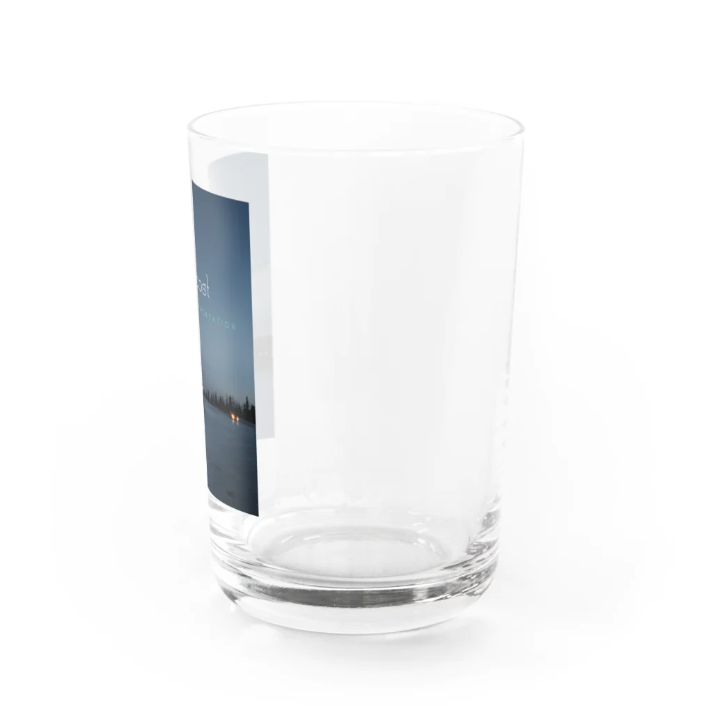 IGC groupのサインポスト Water Glass :right