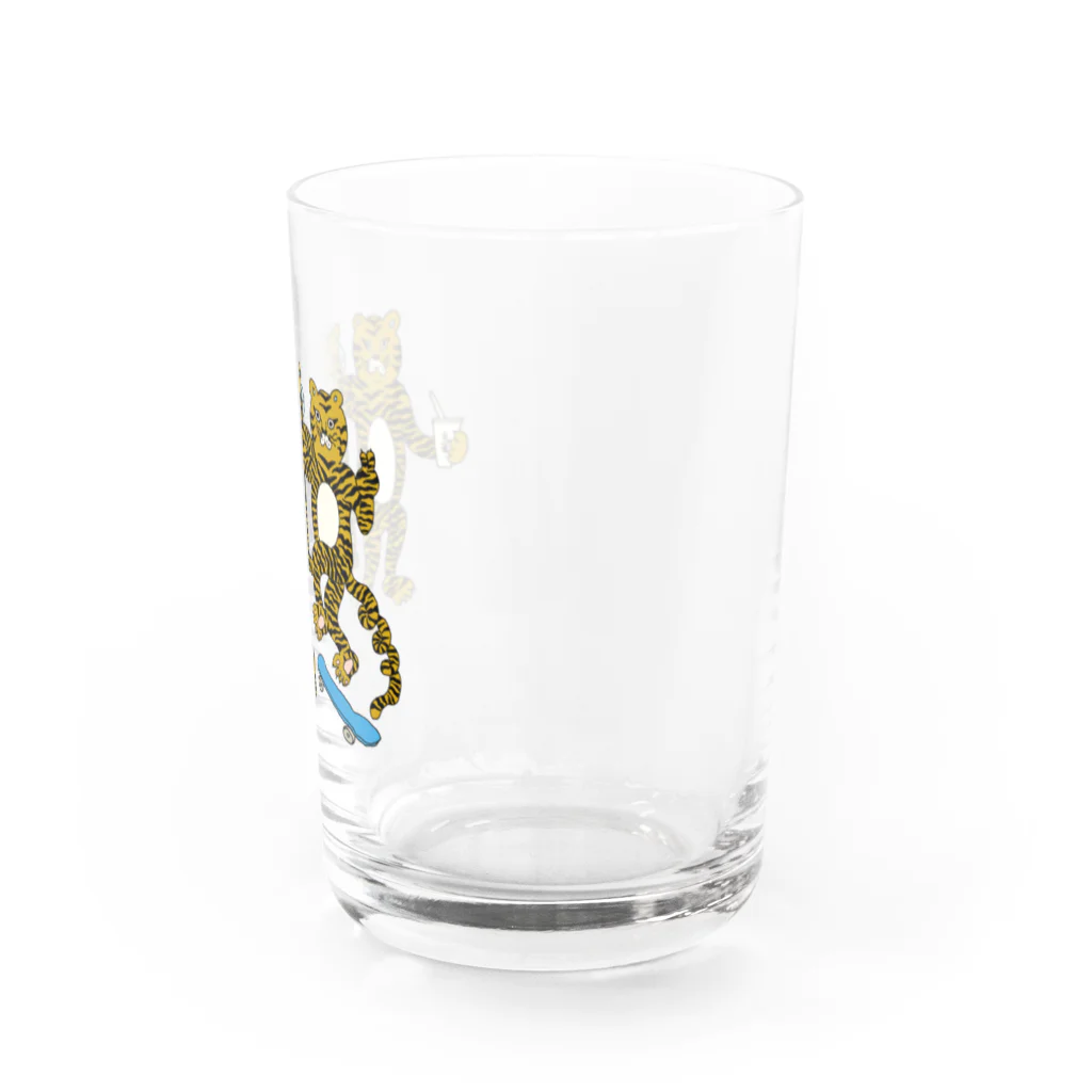 835EMIKOの虎男3匹 Water Glass :right