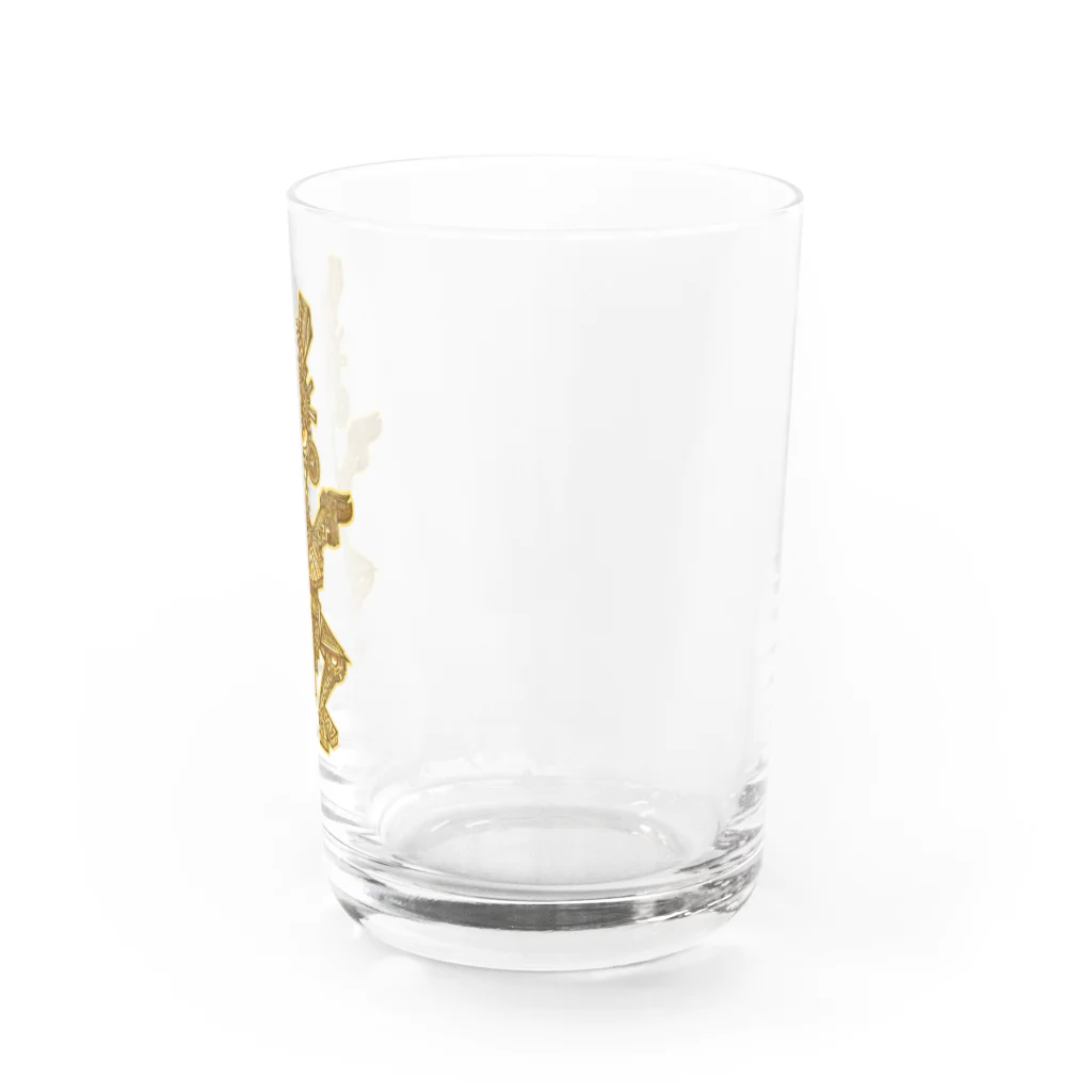 Realm of RamblesのGolden Alpaca Water Glass :right