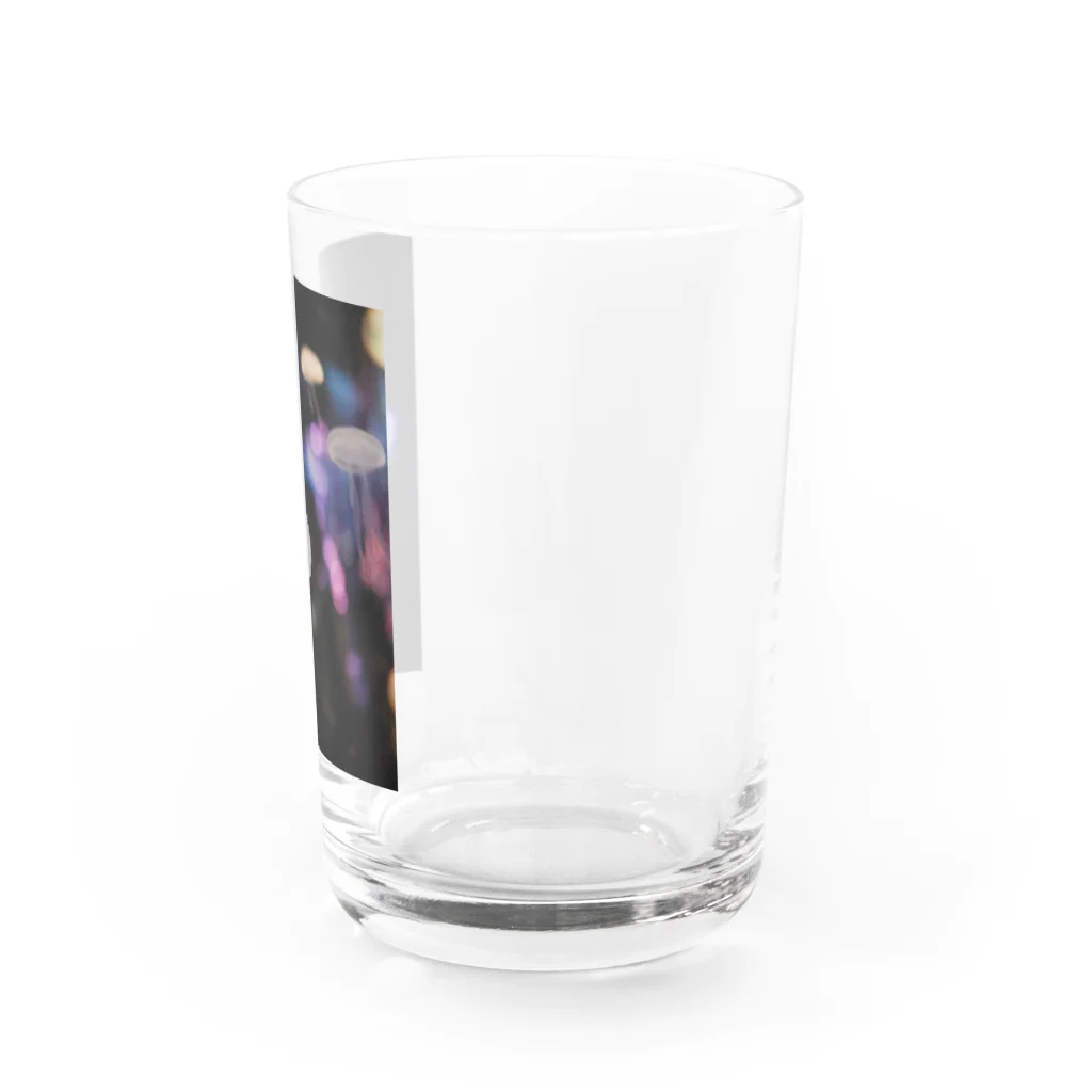 クラゲと海と空の浮遊するクラゲ Water Glass :right