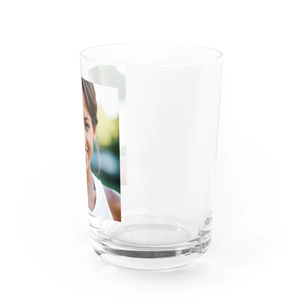 Stylishのアスリートウーマン Water Glass :right