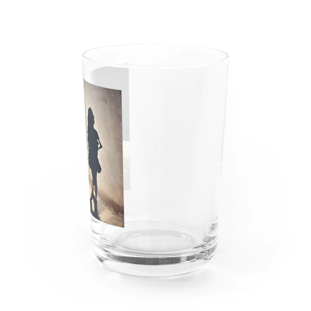 てんてんの綺麗な女性の影グッズ Water Glass :right