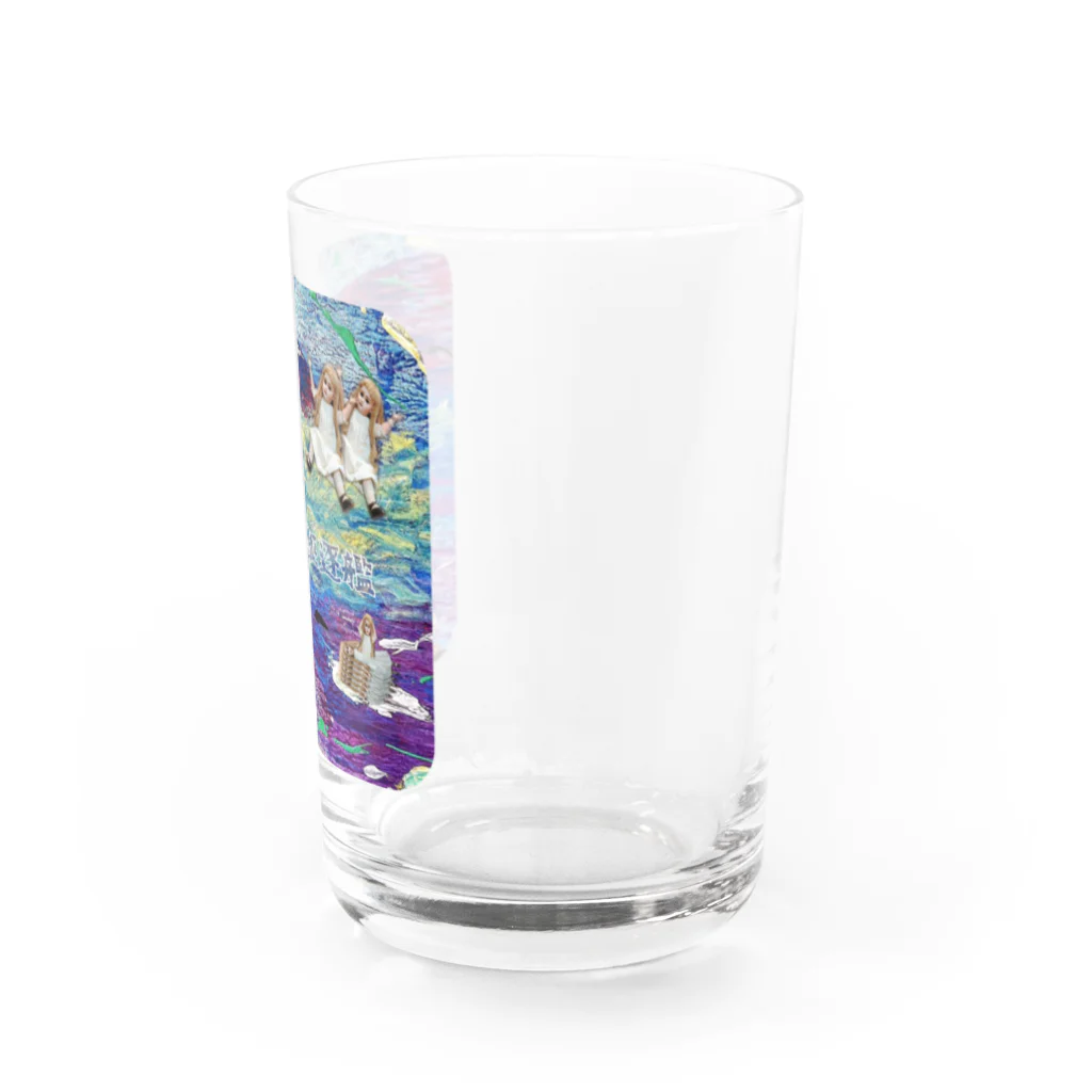 愉快なお人形達のいーちゃん駆逐艦に乗る Water Glass :right