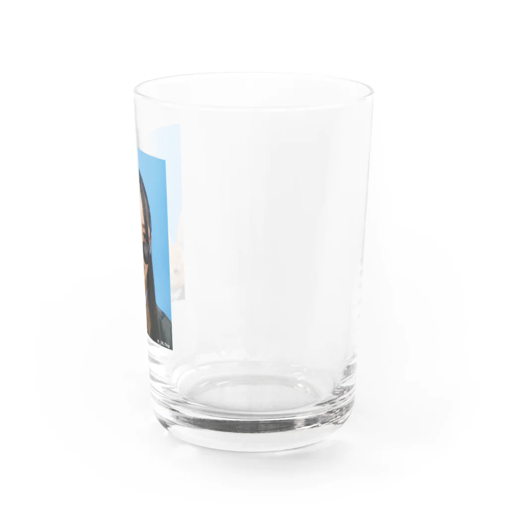 吉沢の庭の吉沢の証明写真2024 Water Glass :right