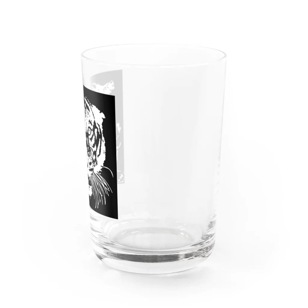 TIGER_LEEのブルース・リー先生 お気に入りの寅 🐯 Water Glass :right