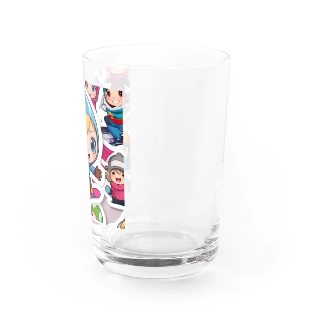 m222web-shopのスノーボードとキャラクターたちのイラストグッズ Water Glass :right