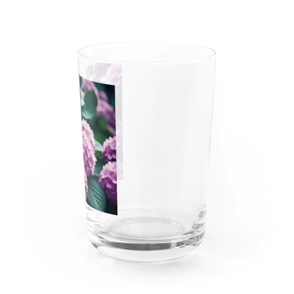 neat55のアジサイの球状の花房 Water Glass :right
