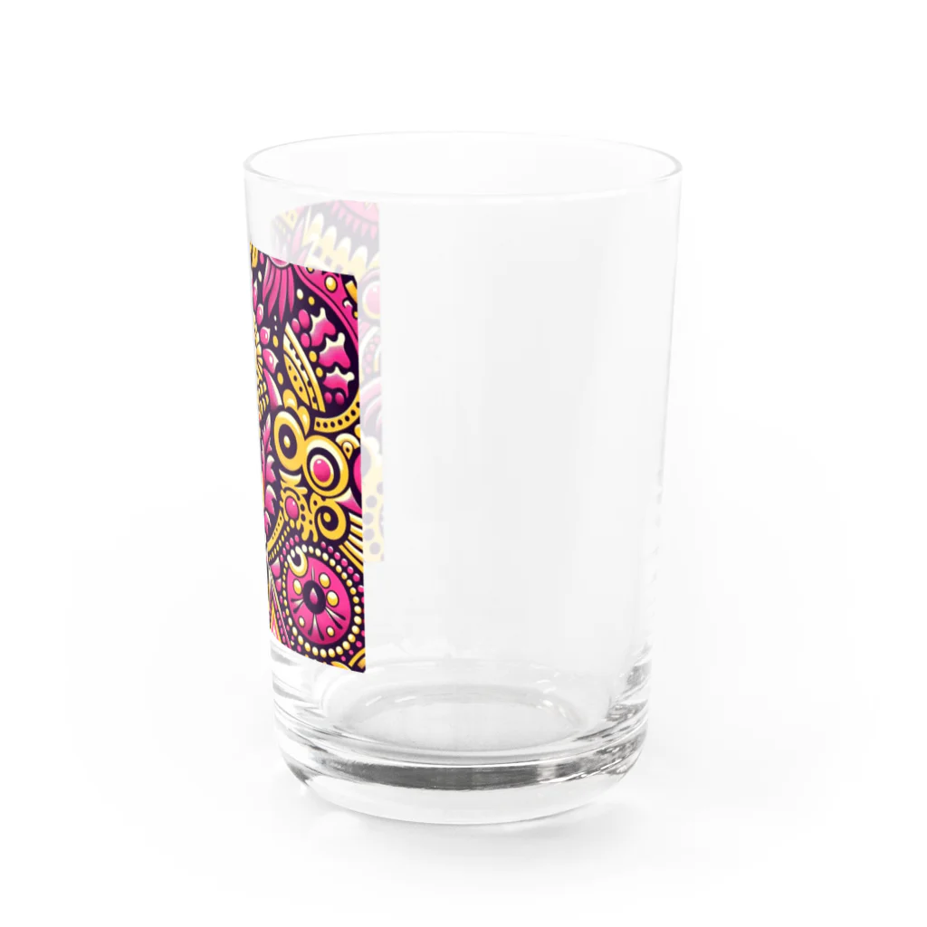 saqui.comのピンクと黄色のアフリカンプリント Water Glass :right