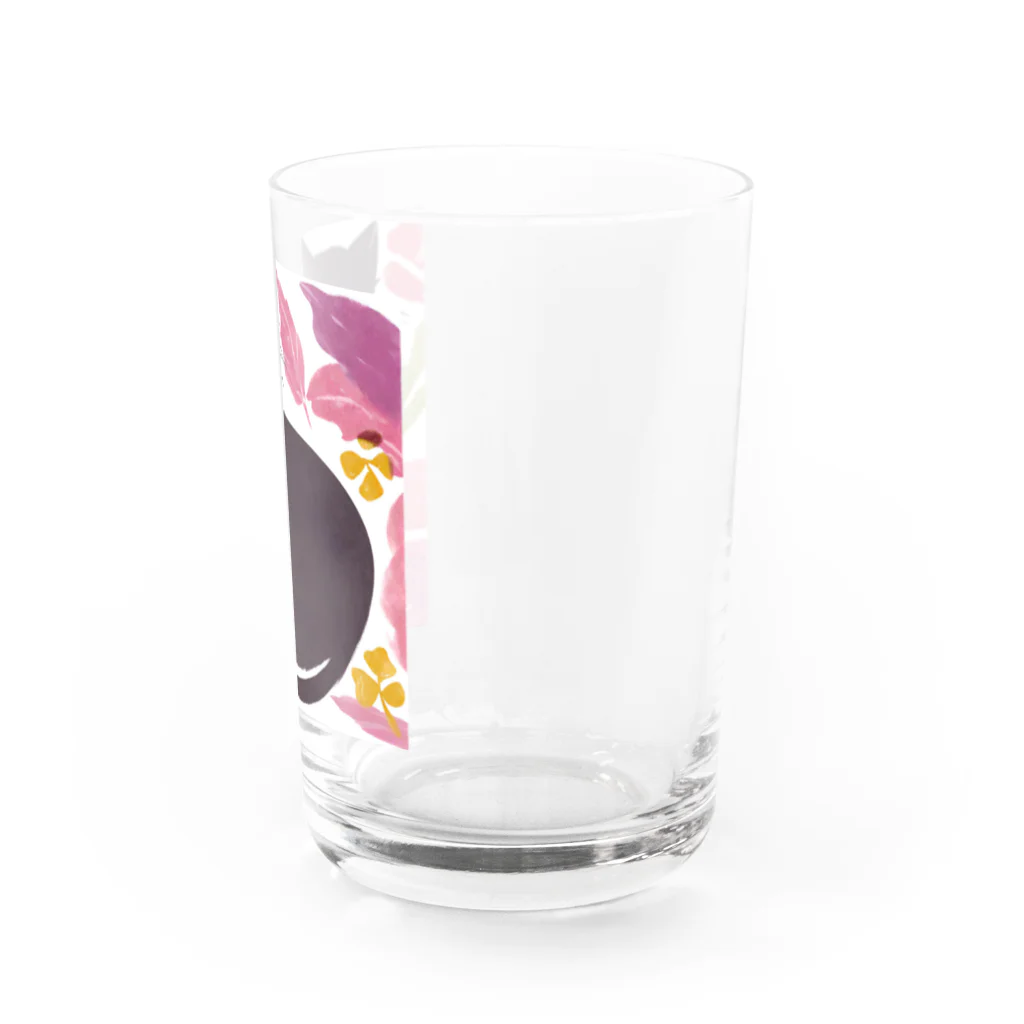 Goods Morning【赤い屋根のおうち】の都会黒猫ちゃん花に囲まれ上機嫌 Water Glass :right