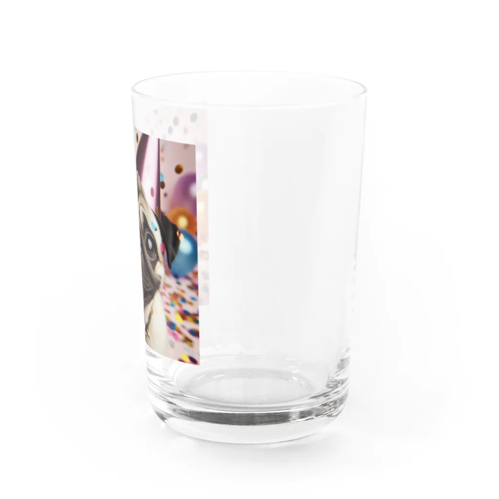 me-me shopのハッピーパグ Water Glass :right