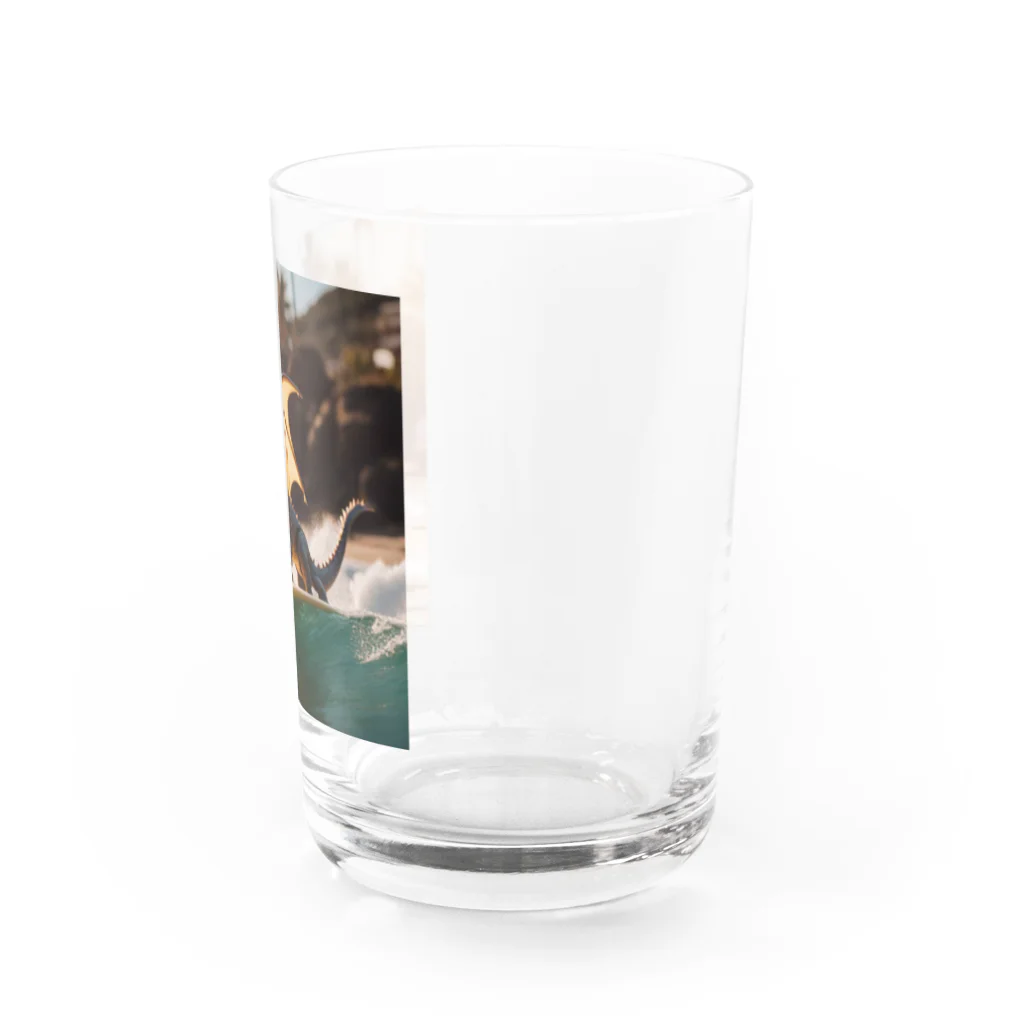 RAKICHIのドラゴンがサーフィンをしています Water Glass :right